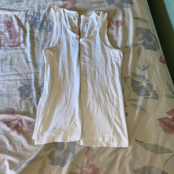 Basic White Tank - Picture 4 of 4